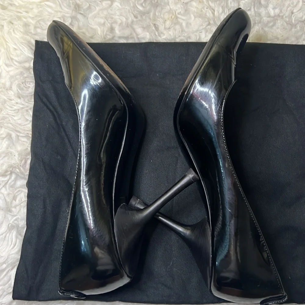 Gucci Black patent leather pumps size 7.5 - Picture 3 of 11